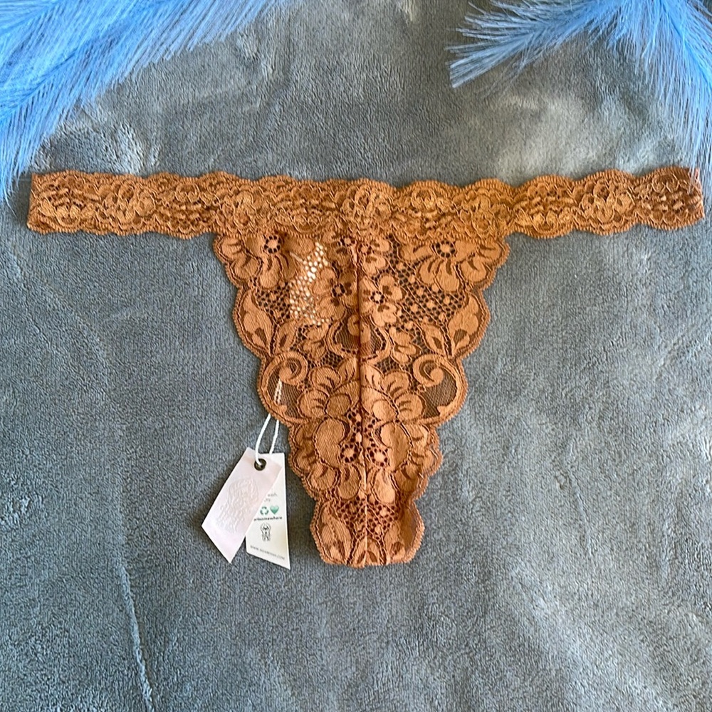 String me a thong - we are HAH(FP) - SZ L - Brown sugar - NWT